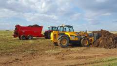 Katı Gübre Dağıtma Römorku - T20- 20 TON