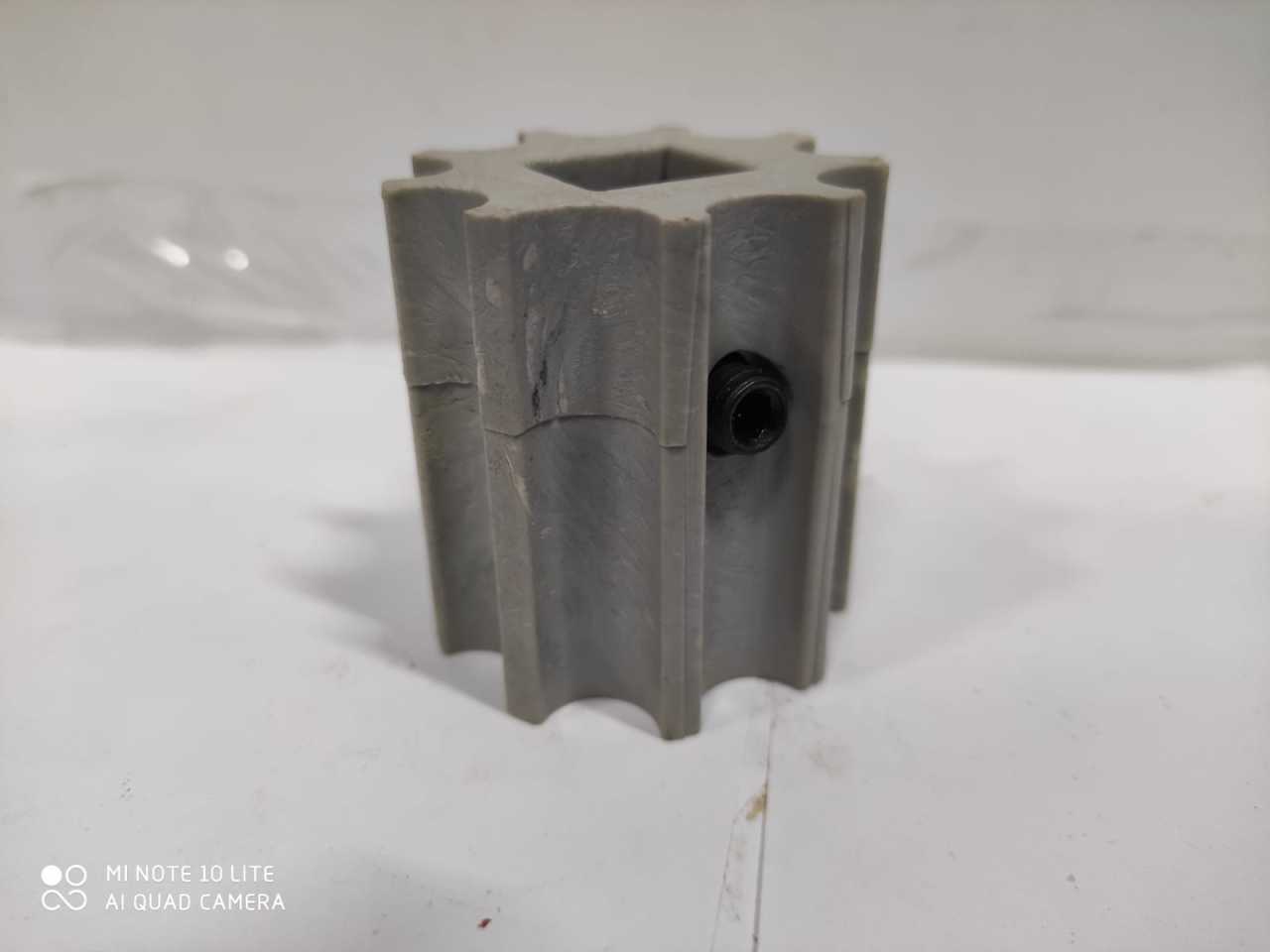 GÜBRE DİŞLİSİ PLASTİK KARE GÖBEK PMD GÜNGÖR