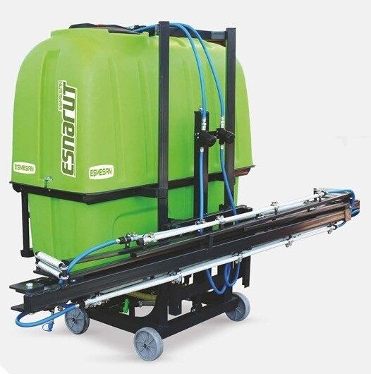 600 LİTRE İLAÇLAMA MAKİNASI ASKILI TİP LİFTLİ 12 Mt. KANATLI